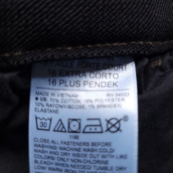 Old Navy Womens Bootcut Pull On Jeans 16 Plus Short Distressed Mid Rise Stretch - Picture 9 of 9